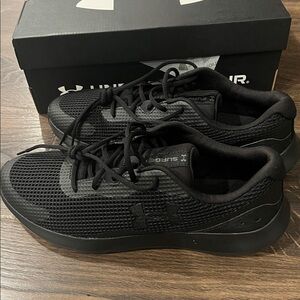 Under Armor Sneakers Surge Size 12
